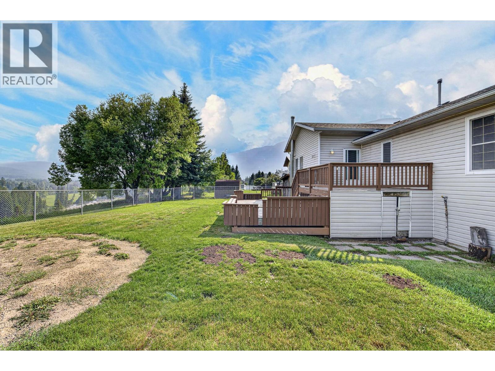 1255 Valley View Drive, Sparwood, BC - Outdoor