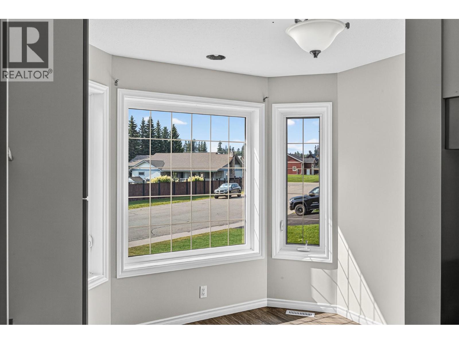 1255 Valley View Drive, Sparwood, BC - Indoor Photo Showing Other Room