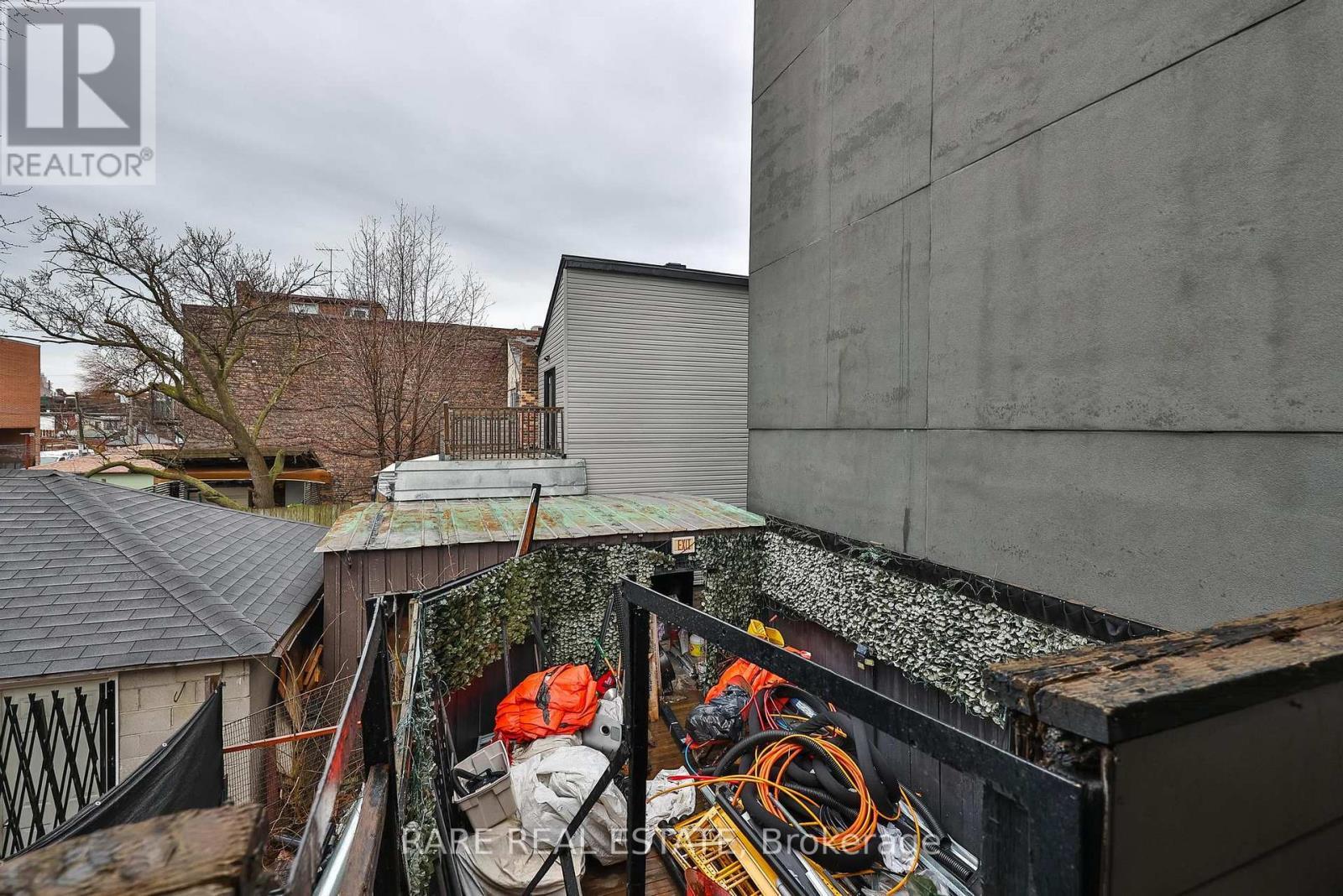 200 Bathurst Street, Toronto, ON