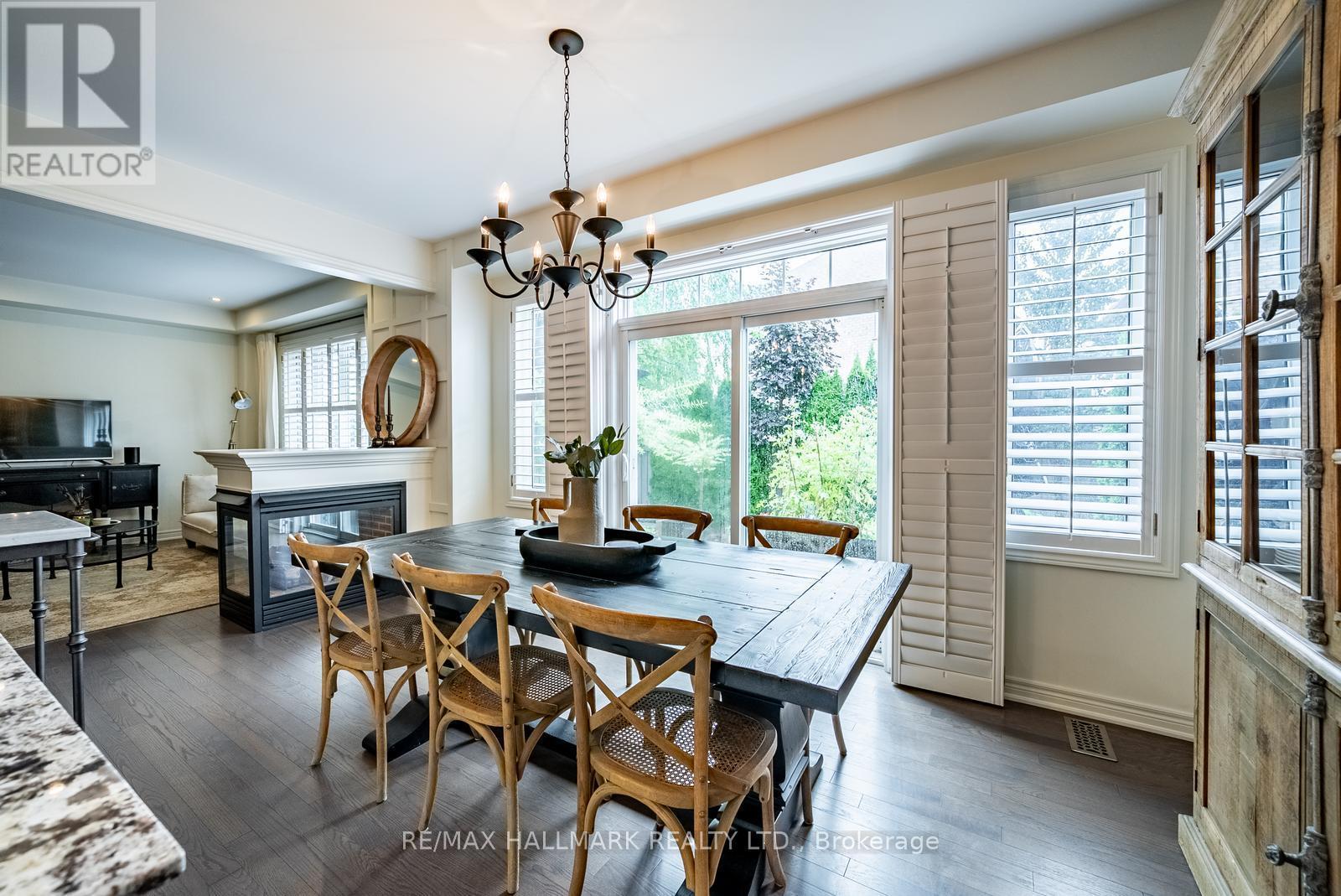 124 Bonnie Braes Drive, Brampton, ON - Indoor Photo Showing Dining Room