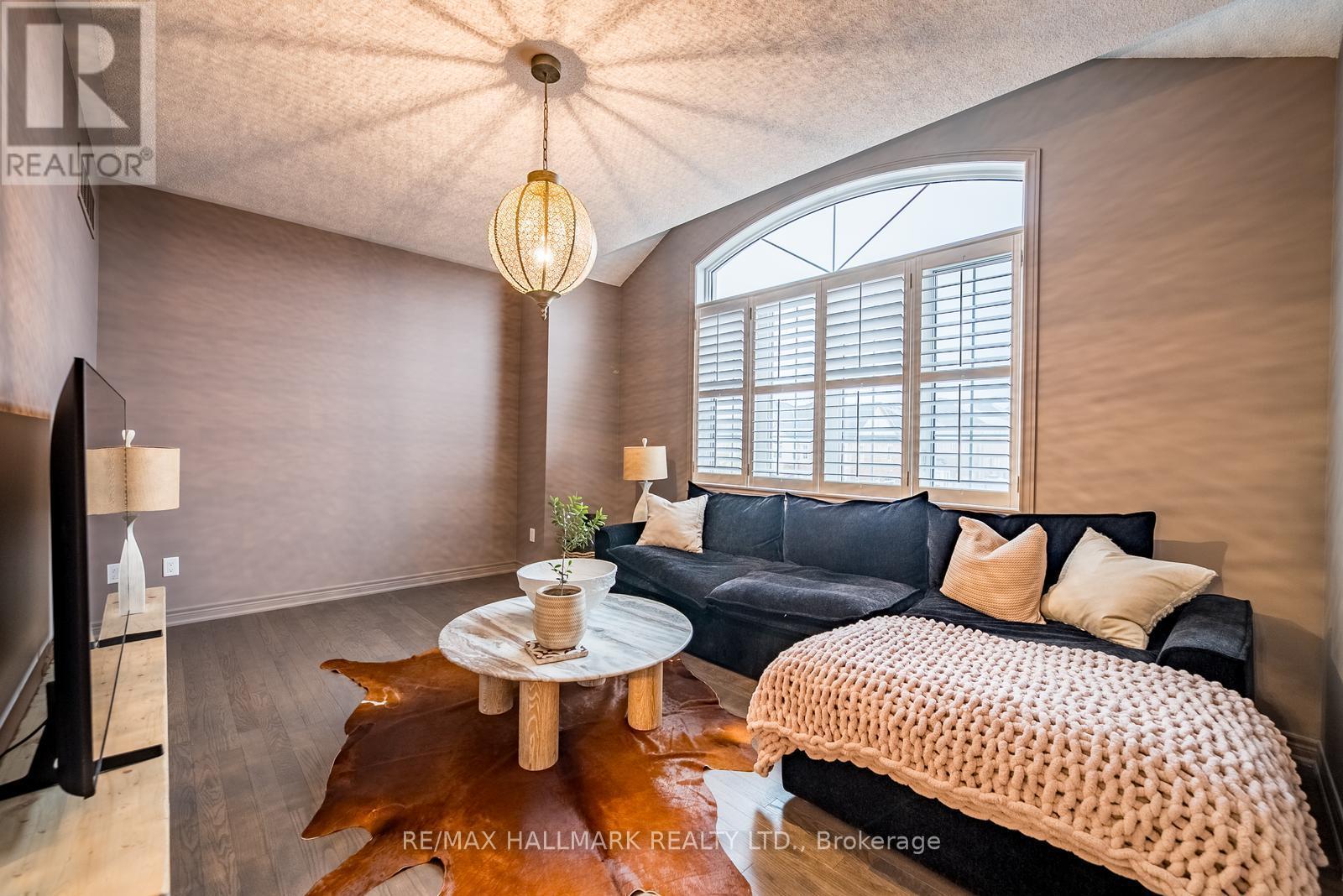 124 Bonnie Braes Drive, Brampton, ON - Indoor Photo Showing Other Room