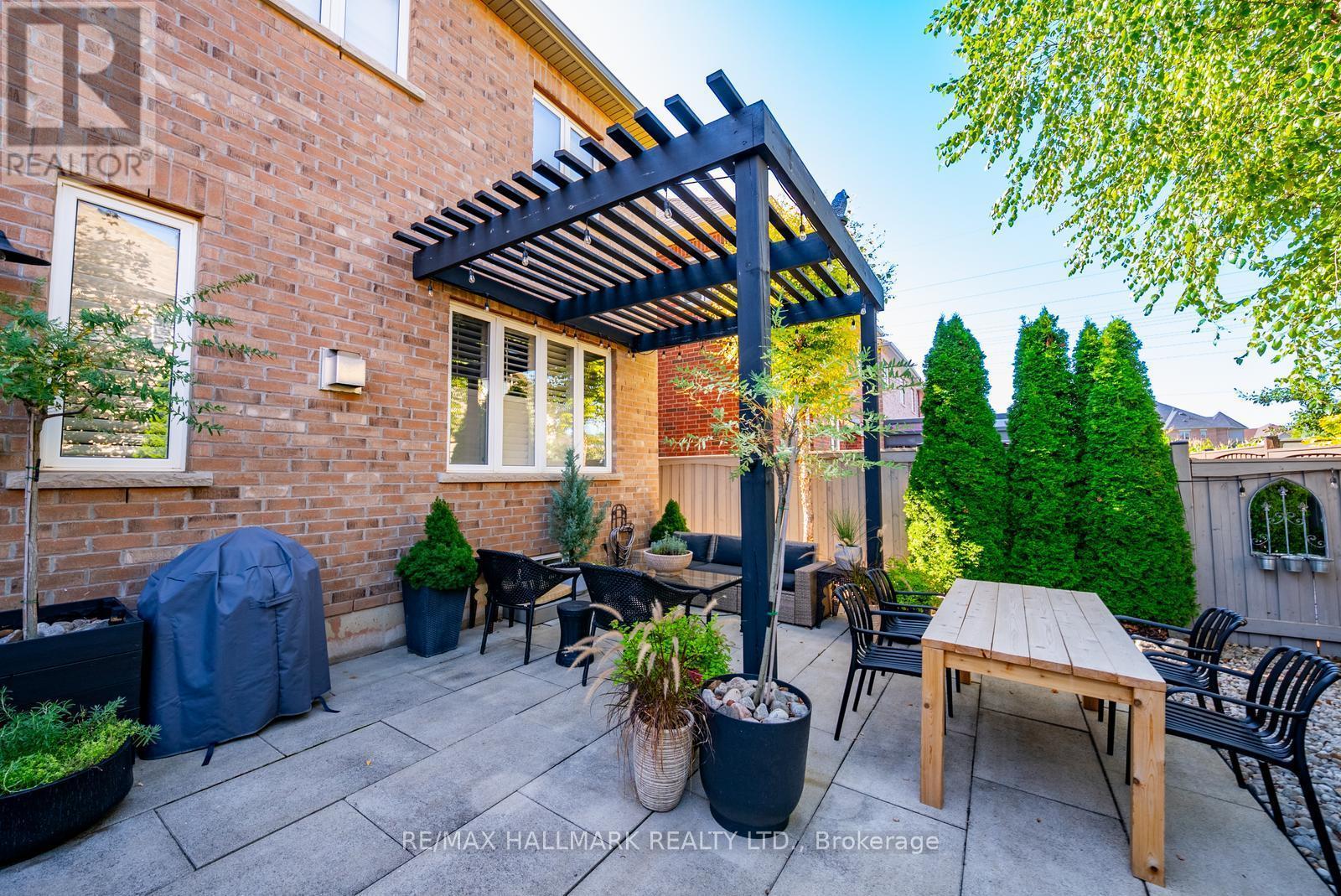 124 Bonnie Braes Drive, Brampton, ON - Outdoor With Deck Patio Veranda With Exterior