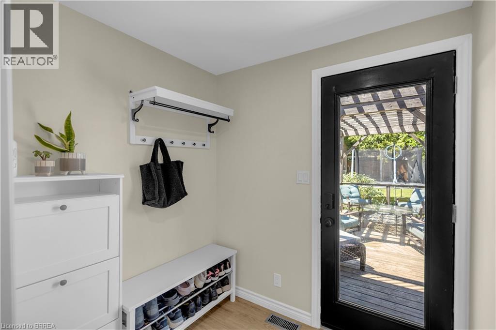 158 Grand Street, Brantford, ON - Indoor Photo Showing Other Room