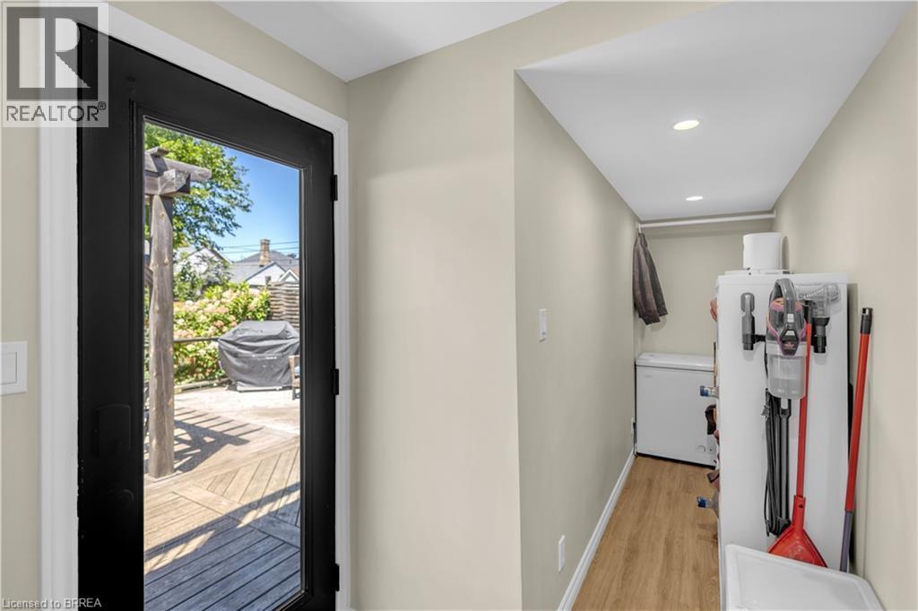 158 Grand Street, Brantford, ON - Indoor Photo Showing Other Room