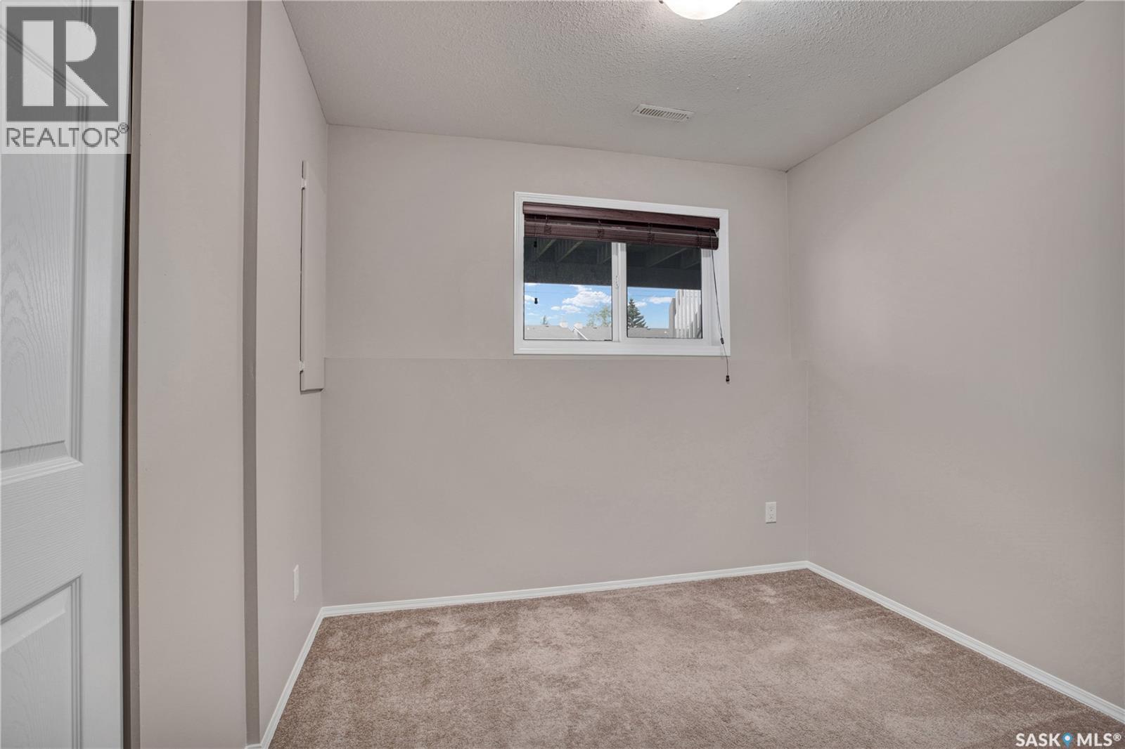 211 Hedley Street, Saskatoon, SK