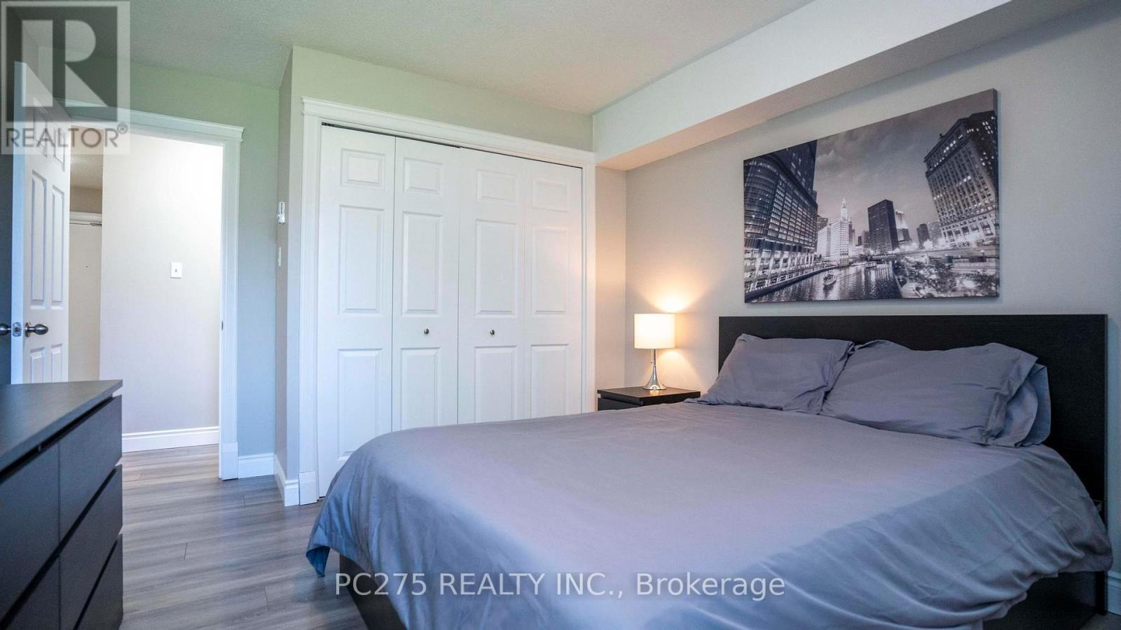 68 - 144 Conway Drive, London South (South X), ON - Indoor Photo Showing Bedroom