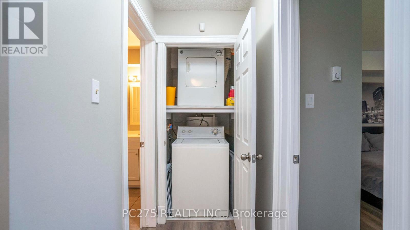 68 - 144 Conway Drive, London South (South X), ON - Indoor Photo Showing Laundry Room