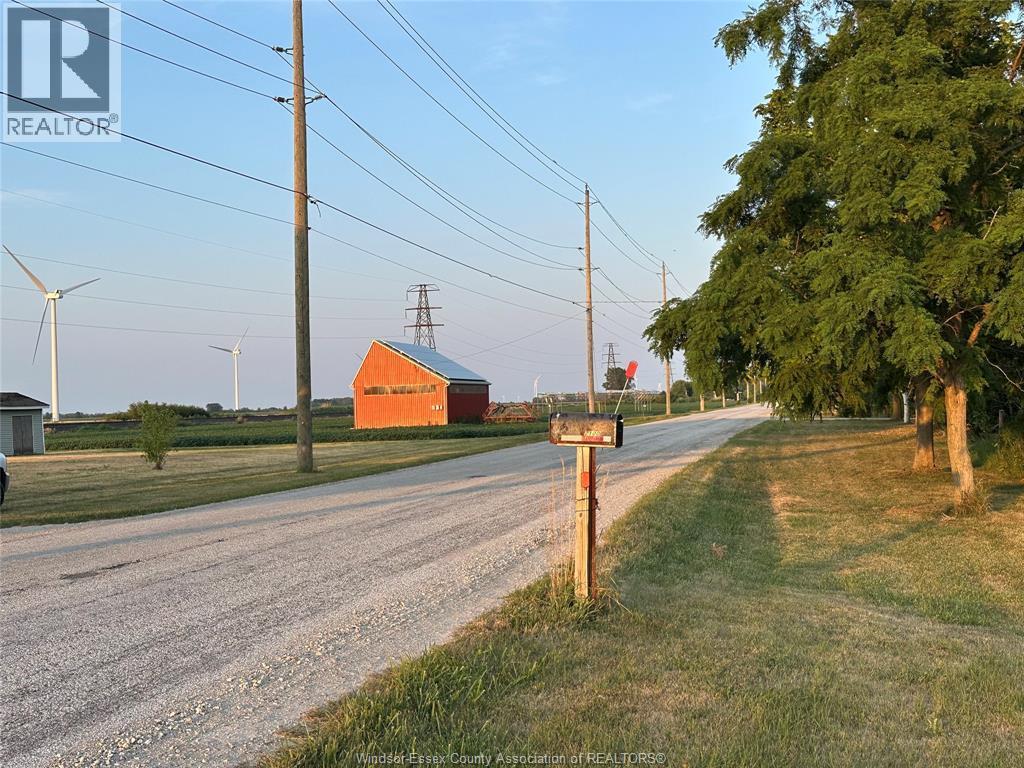 3100 Lakeshore Rd 303, Lakeshore, ON - Outdoor With View