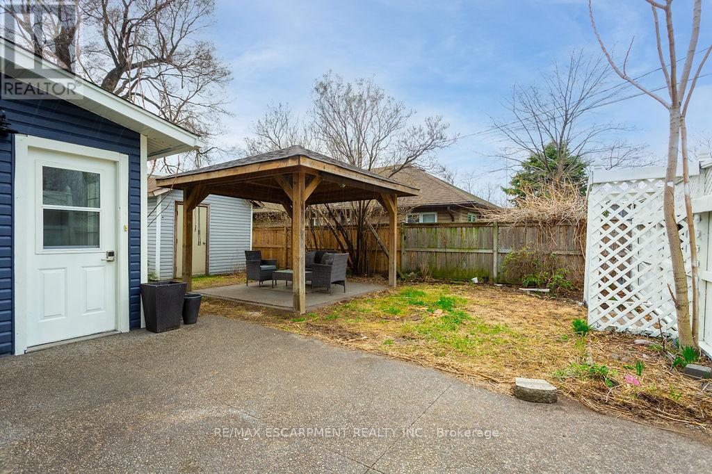 270 Beach Boulevard, Hamilton, ON - Outdoor