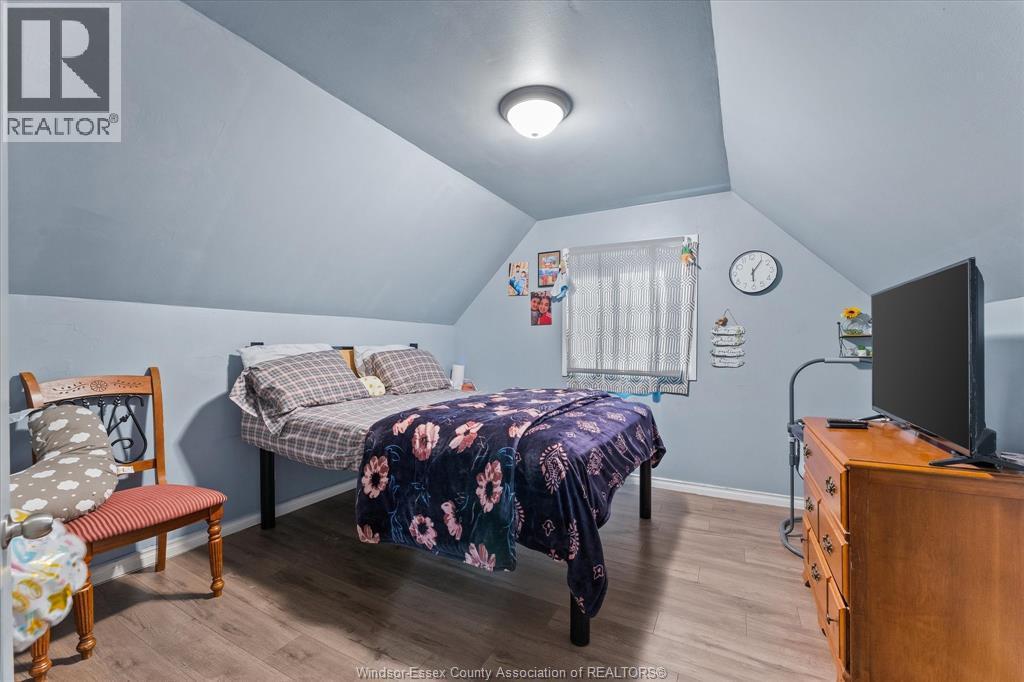 686 Church Street, Windsor, ON - Indoor Photo Showing Bedroom