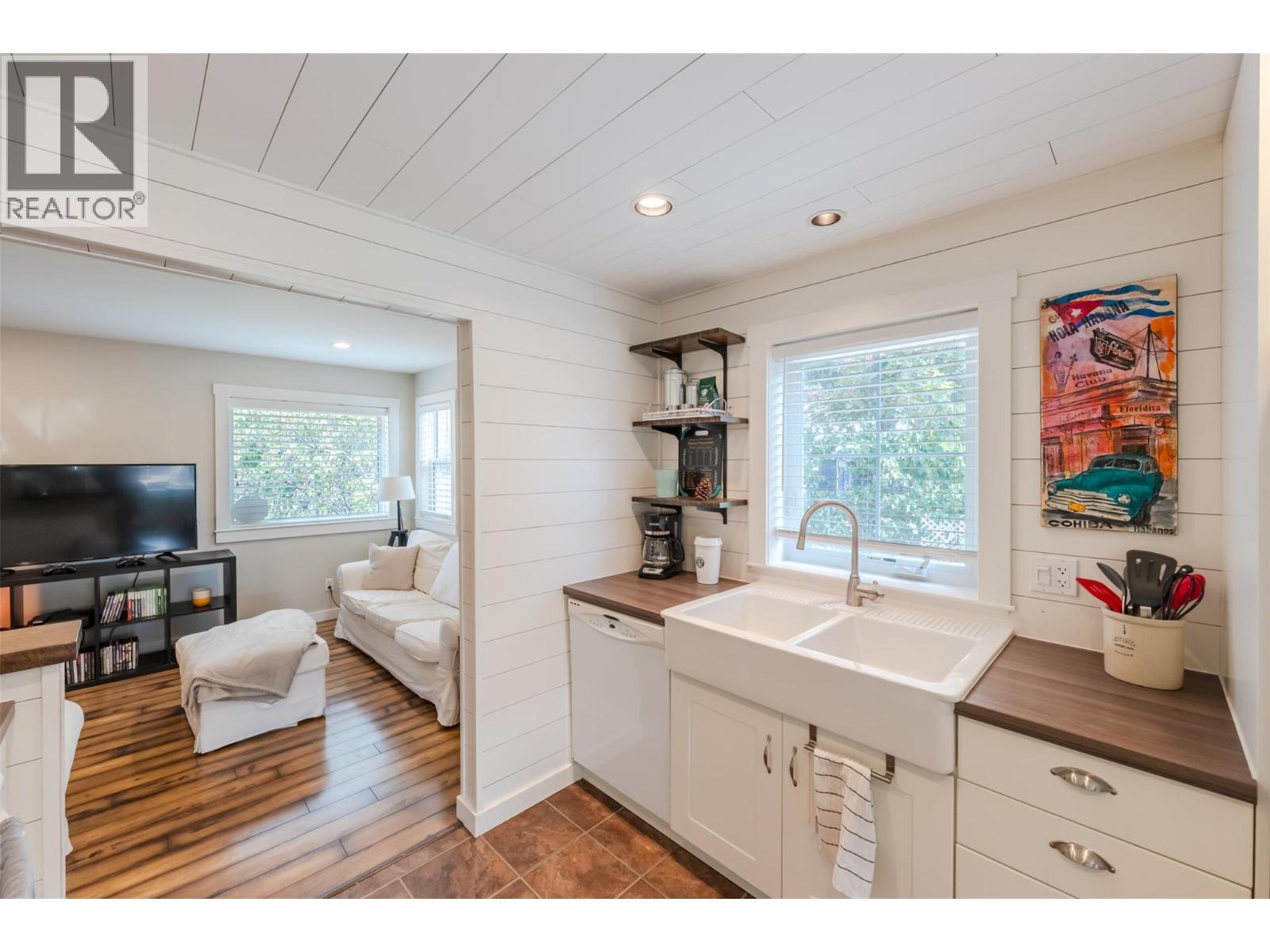 9705 Sargeant Street, Summerland, BC - Indoor