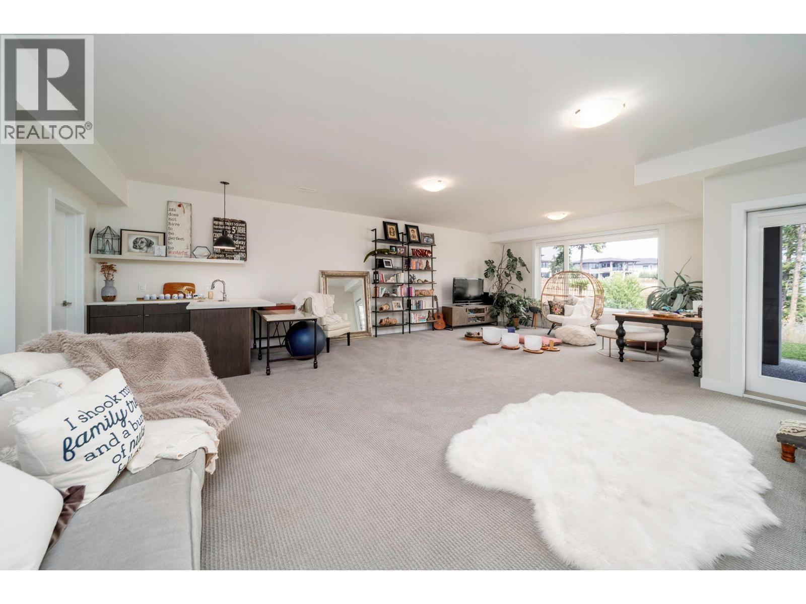 1349 Rocky Point Drive Unit# 2, Kelowna, BC - Indoor