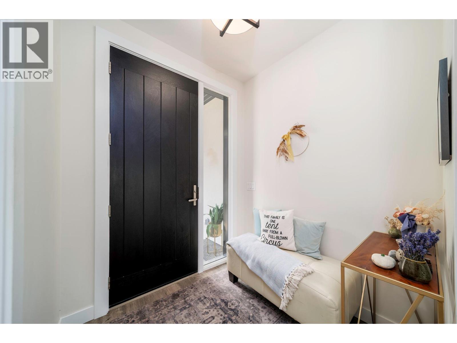 1349 Rocky Point Drive Unit# 2, Kelowna, BC - Indoor
