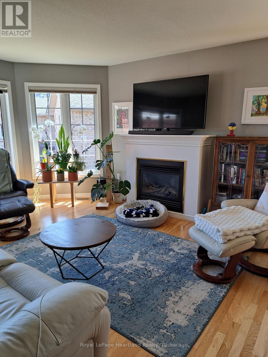 29 - 30 Ann Street, St. Marys, ON - Indoor Photo Showing Living Room With Fireplace