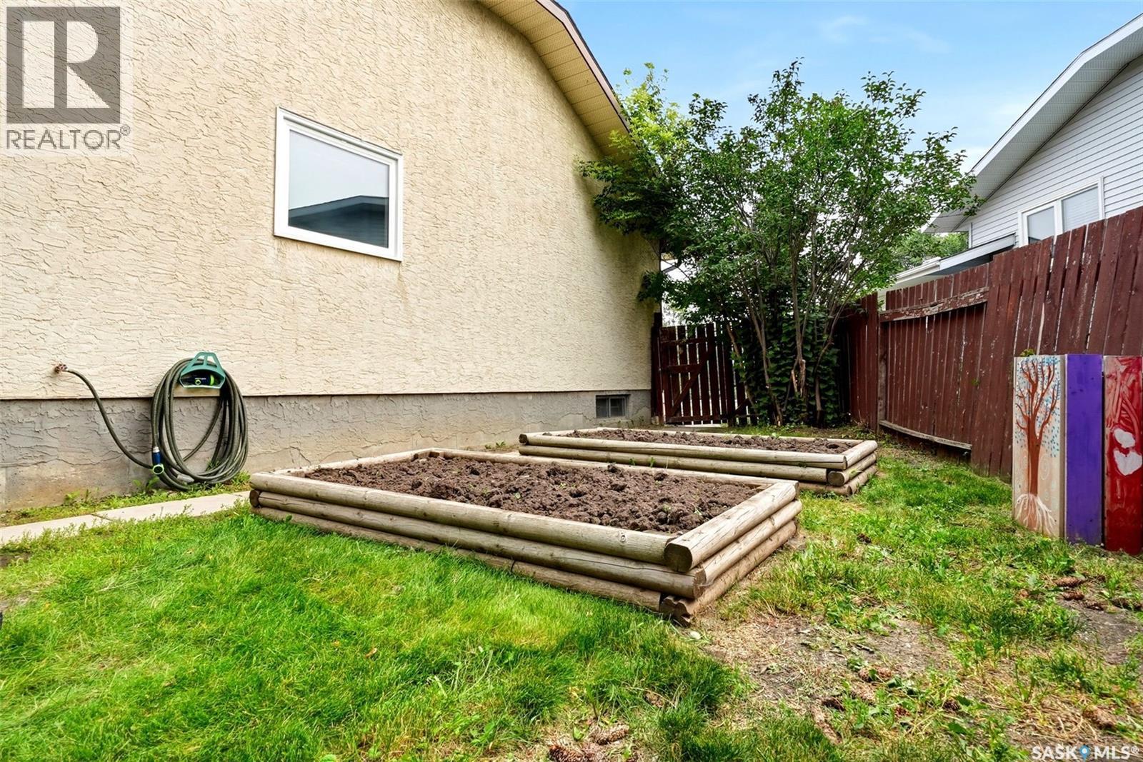3634 Berthiaume Bay E, Regina, SK - Outdoor With Exterior