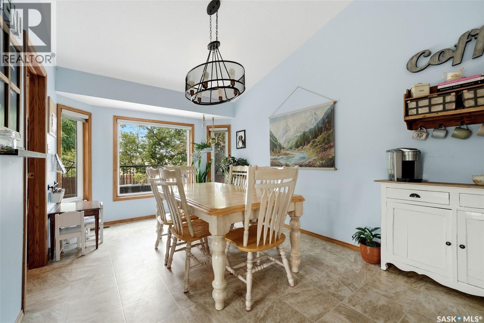 3634 Berthiaume Bay E, Regina, SK - Indoor Photo Showing Dining Room