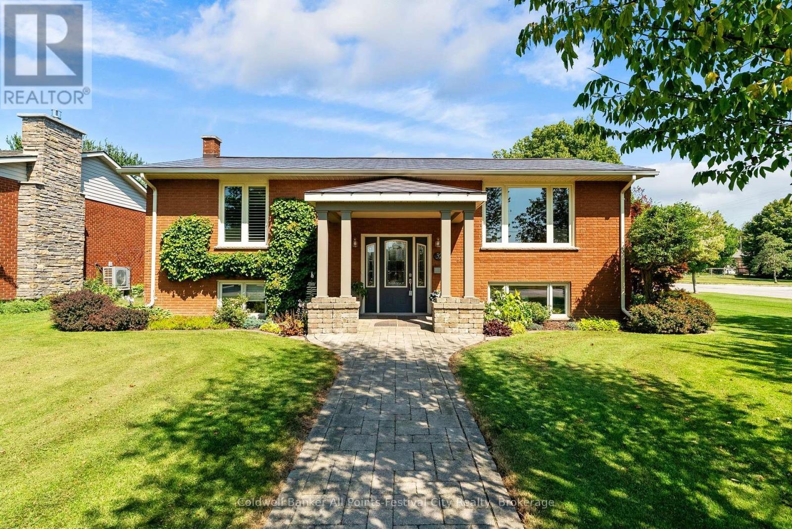 323 Warren Street, Goderich (Goderich (Town)), ON - Outdoor