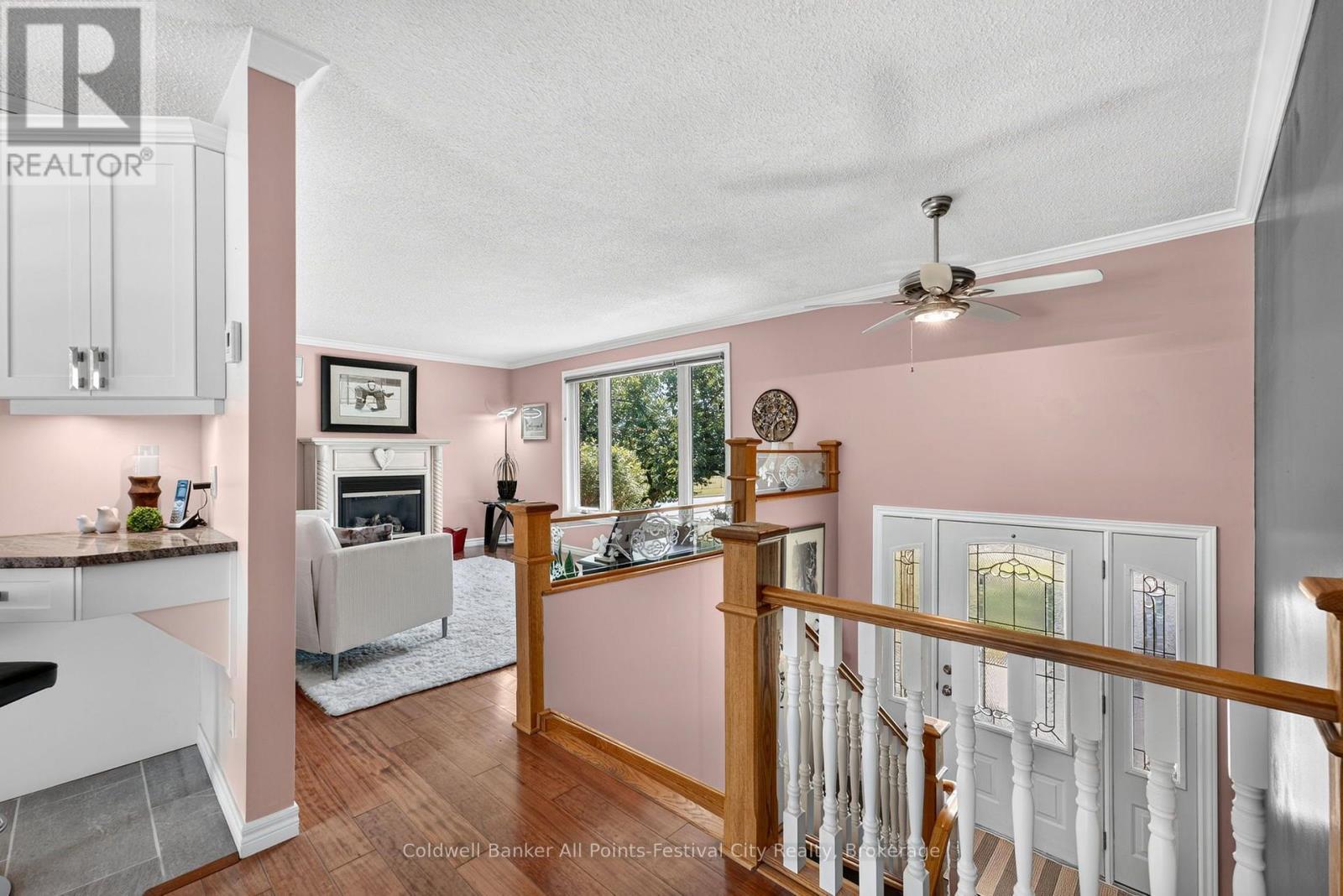 323 Warren Street, Goderich (Goderich (Town)), ON - Indoor Photo Showing Other Room With Fireplace