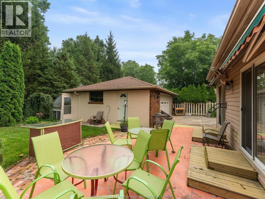 5564 Baldwin Avenue, Windsor, ON - Outdoor With Deck Patio Veranda With Exterior
