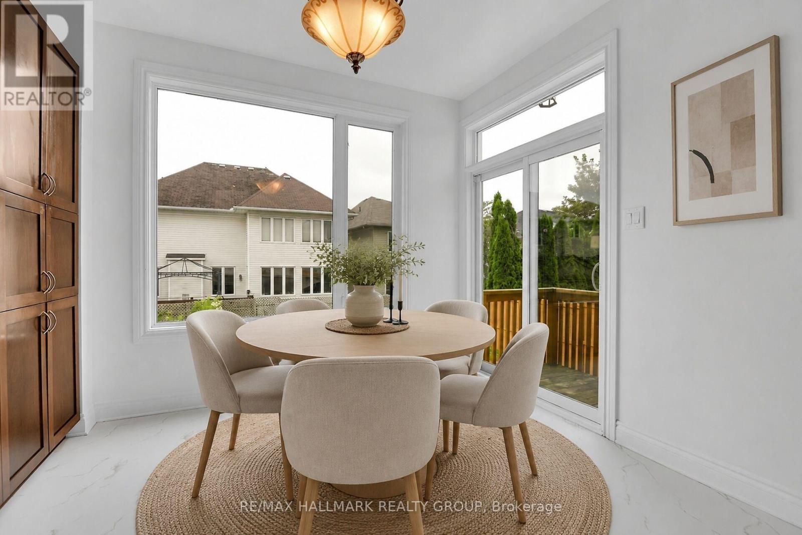 155 Whernside Terrace, Ottawa, ON - Indoor Photo Showing Dining Room