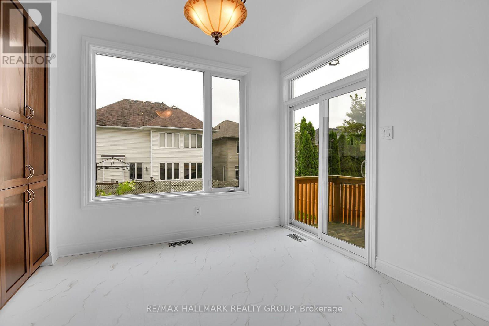 155 Whernside Terrace, Ottawa, ON -