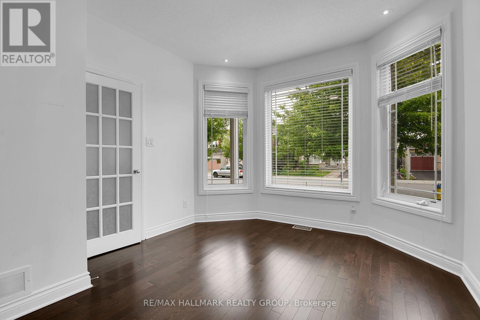 155 Whernside Terrace, Ottawa, ON - Indoor Photo Showing Other Room