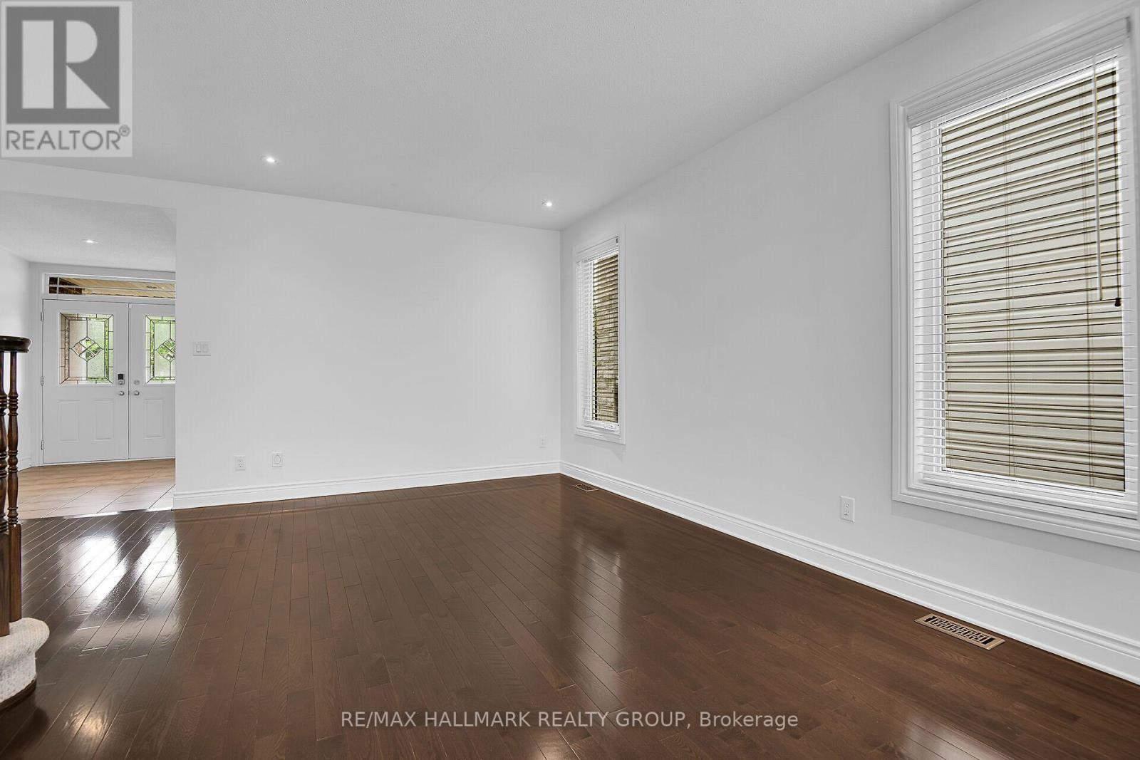 155 Whernside Terrace, Ottawa, ON - Indoor Photo Showing Other Room