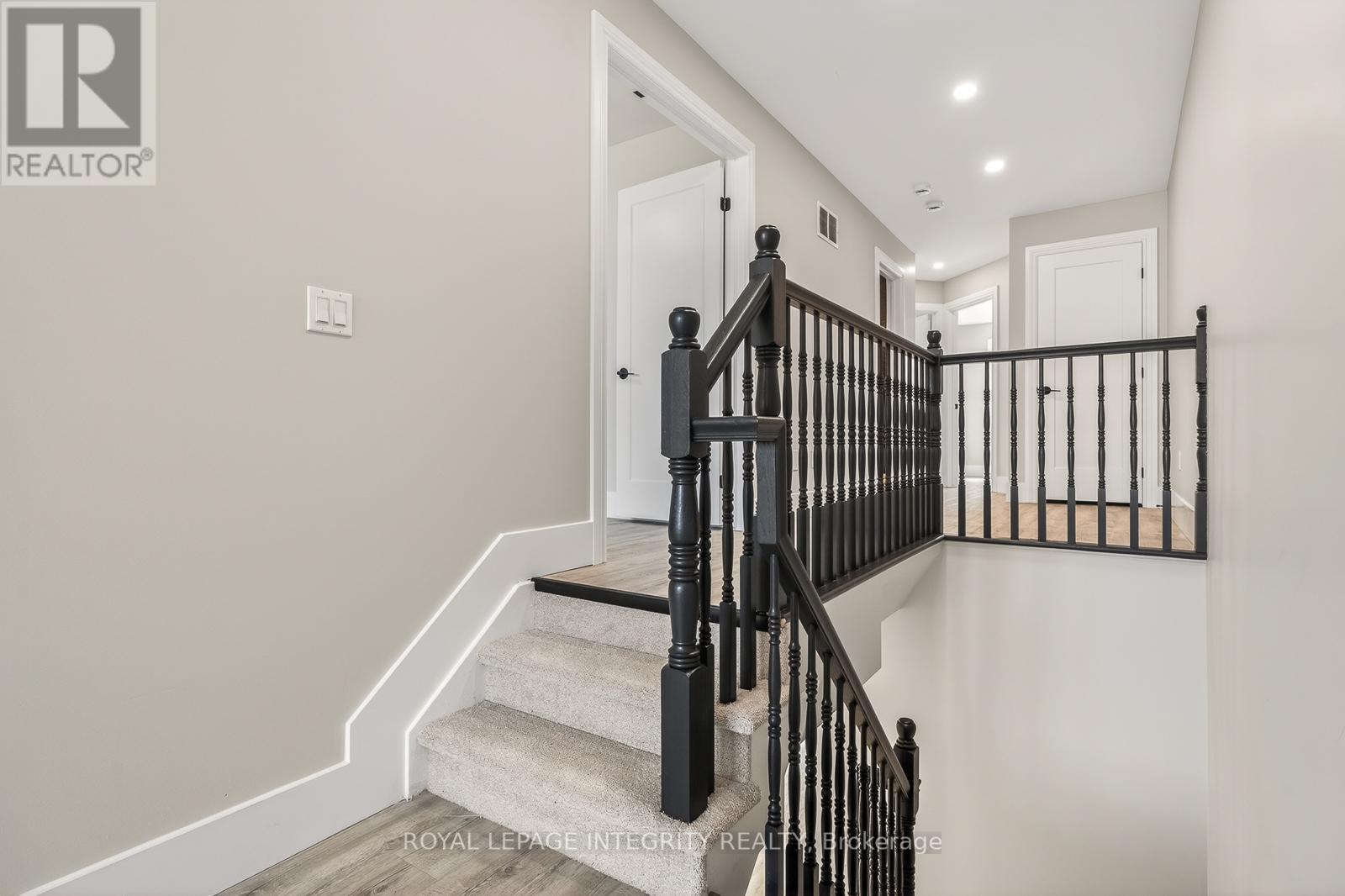 169 Desmond Trudeau Drive, Mcnab/Braeside, ON - Indoor Photo Showing Other Room