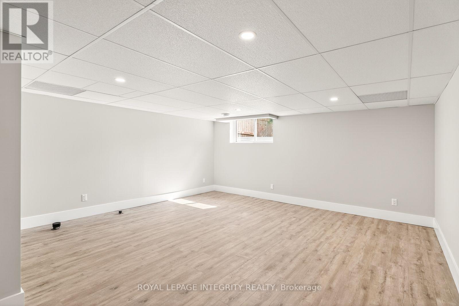 169 Desmond Trudeau Drive, Mcnab/Braeside, ON - Indoor Photo Showing Other Room