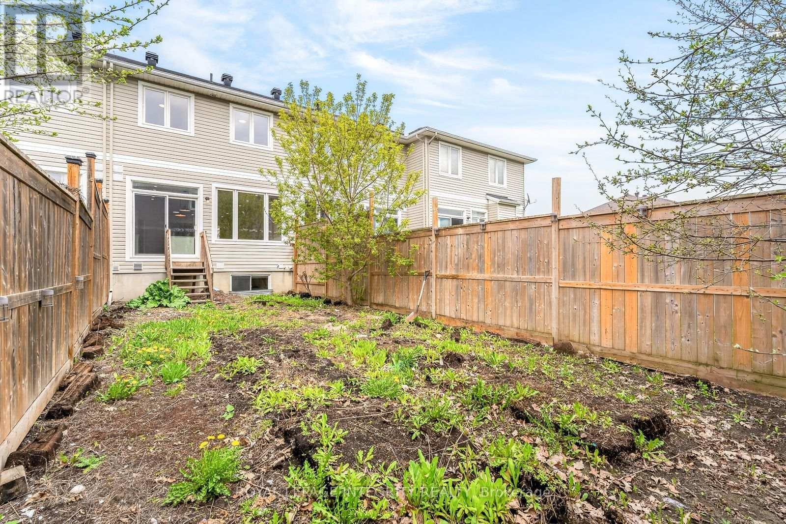169 Desmond Trudeau Drive, Mcnab/Braeside, ON - Outdoor