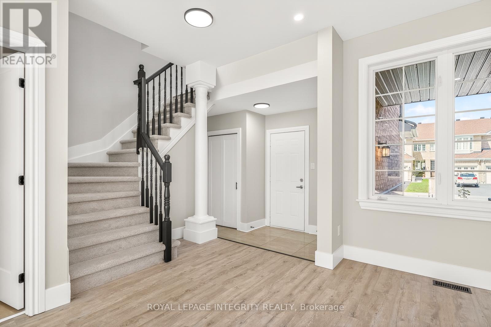 169 Desmond Trudeau Drive, Mcnab/Braeside, ON - Indoor Photo Showing Other Room