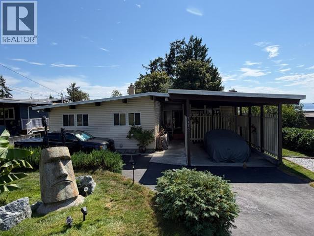 7170 Westminster Street, Powell River, BC - Outdoor With Deck Patio Veranda