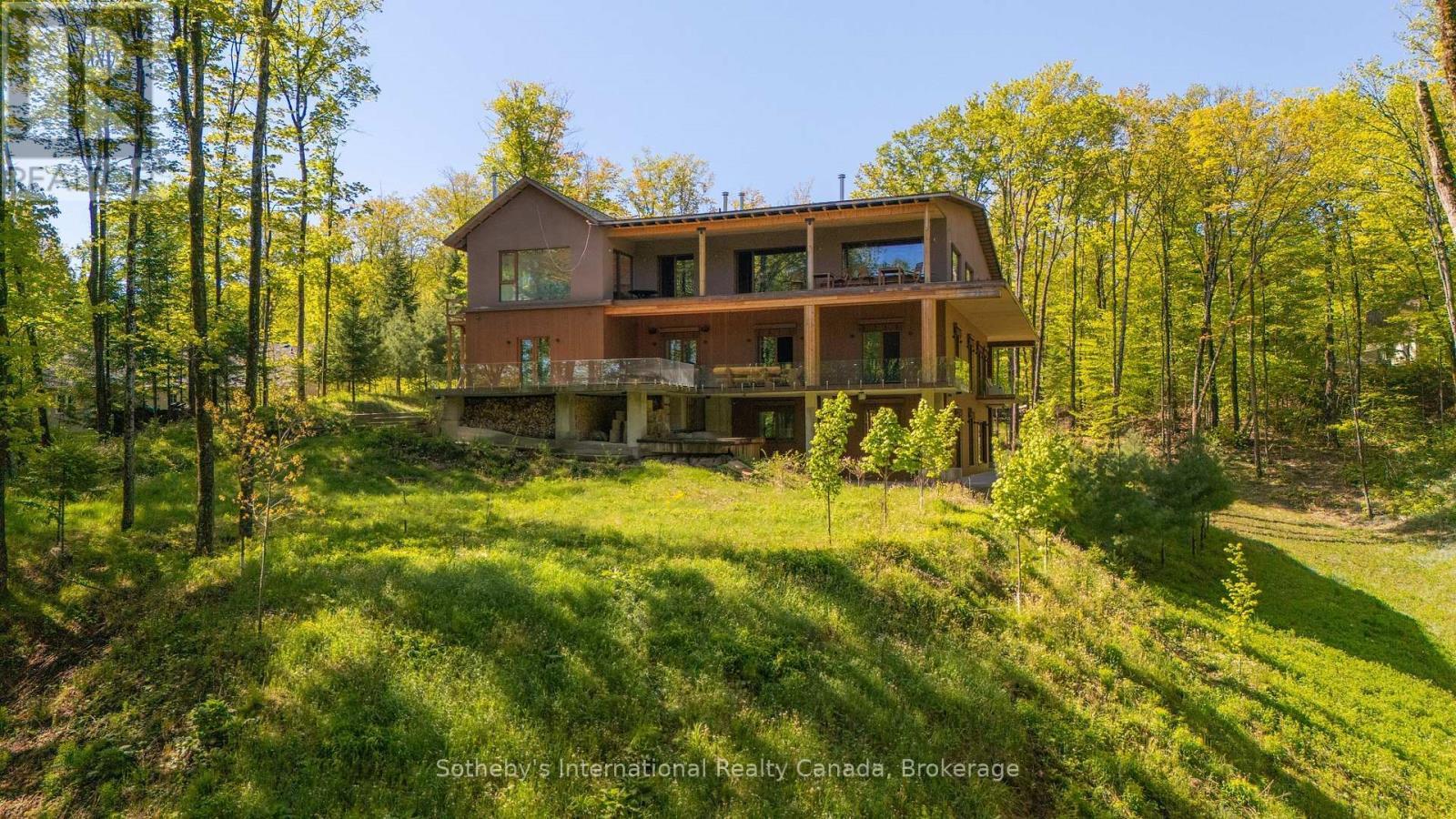 1739 Trapper'S Trail Road, Dysart Et Al (Dudley), ON - Outdoor