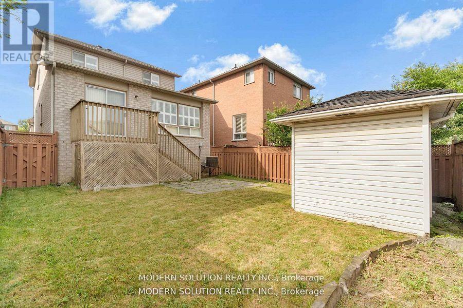 552 Wildgrass Road, Mississauga, ON - Outdoor