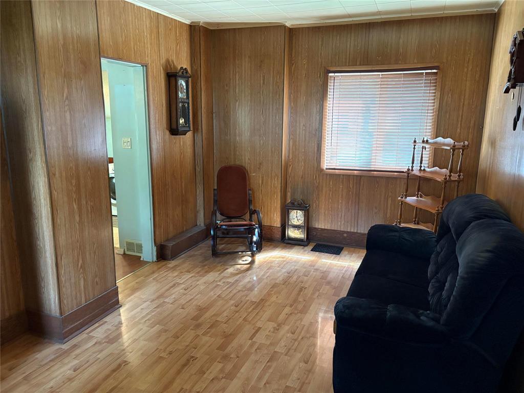 39 Sowden Street S, Souris, MB - Indoor