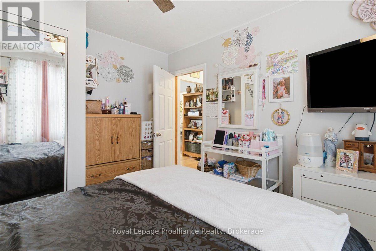 21 North Hastings Avenue, Marmora And Lake (Marmora Ward), ON - Indoor Photo Showing Bedroom