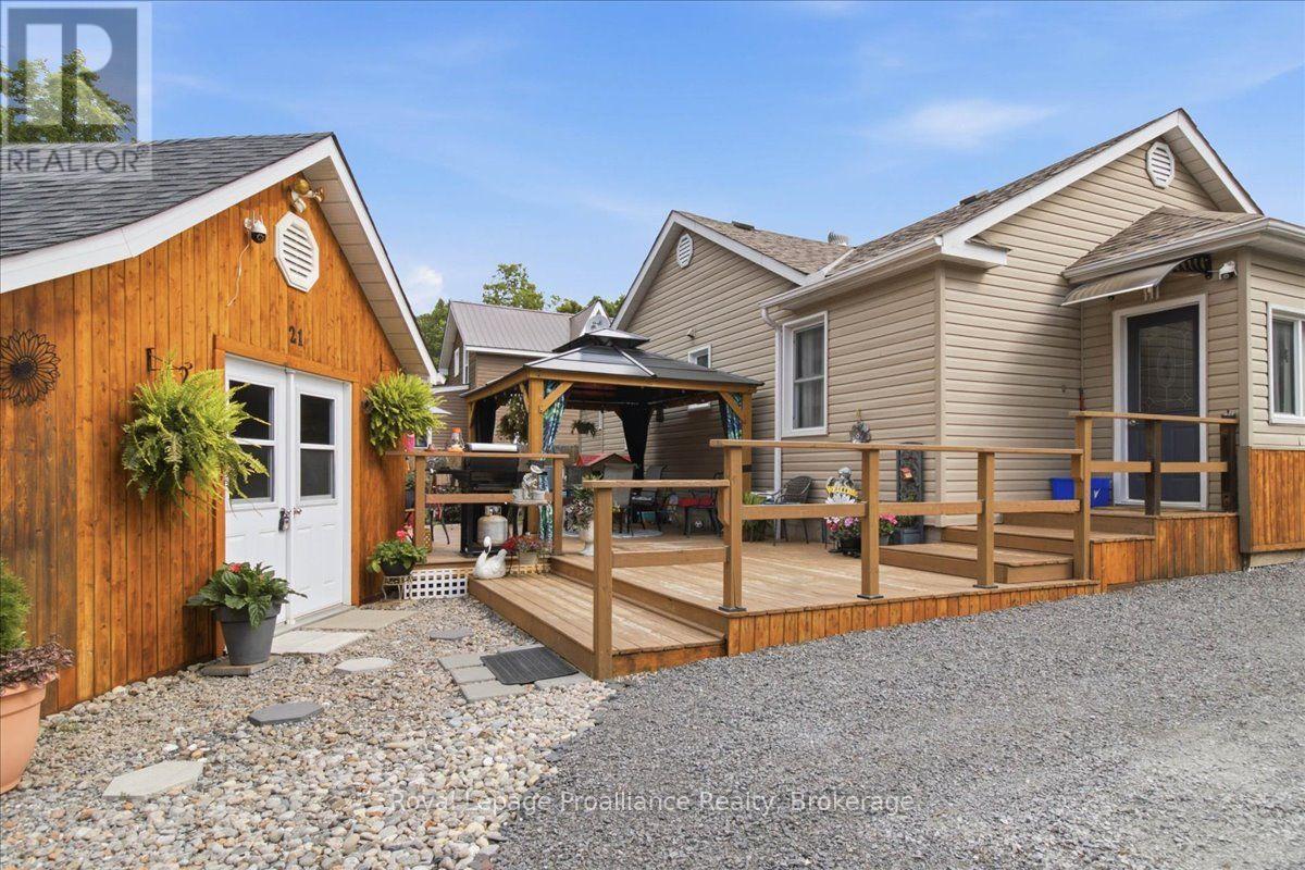 21 North Hastings Avenue, Marmora And Lake (Marmora Ward), ON - Outdoor With Deck Patio Veranda