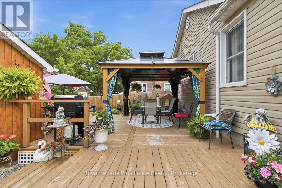 21 North Hastings Avenue, Marmora And Lake (Marmora Ward), ON - Outdoor With Deck Patio Veranda With Exterior
