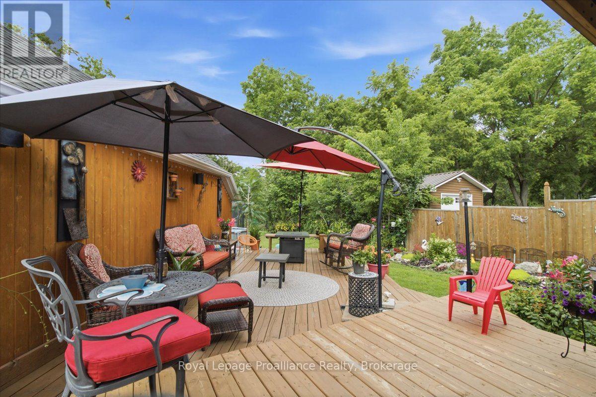 21 North Hastings Avenue, Marmora And Lake (Marmora Ward), ON - Outdoor With Deck Patio Veranda With Exterior