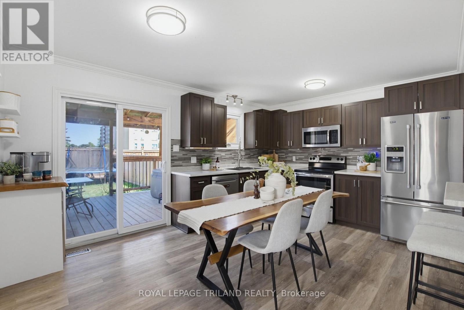 146 Golfdale Crescent, London South (South Q), ON - Indoor