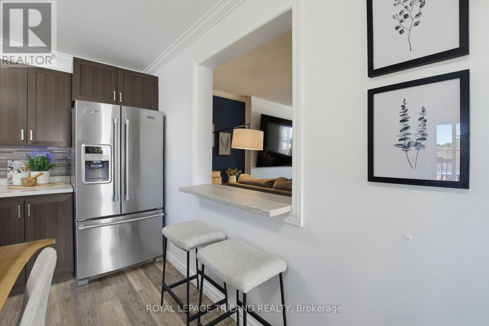 146 Golfdale Crescent, London South (South Q), ON - Indoor Photo Showing Kitchen