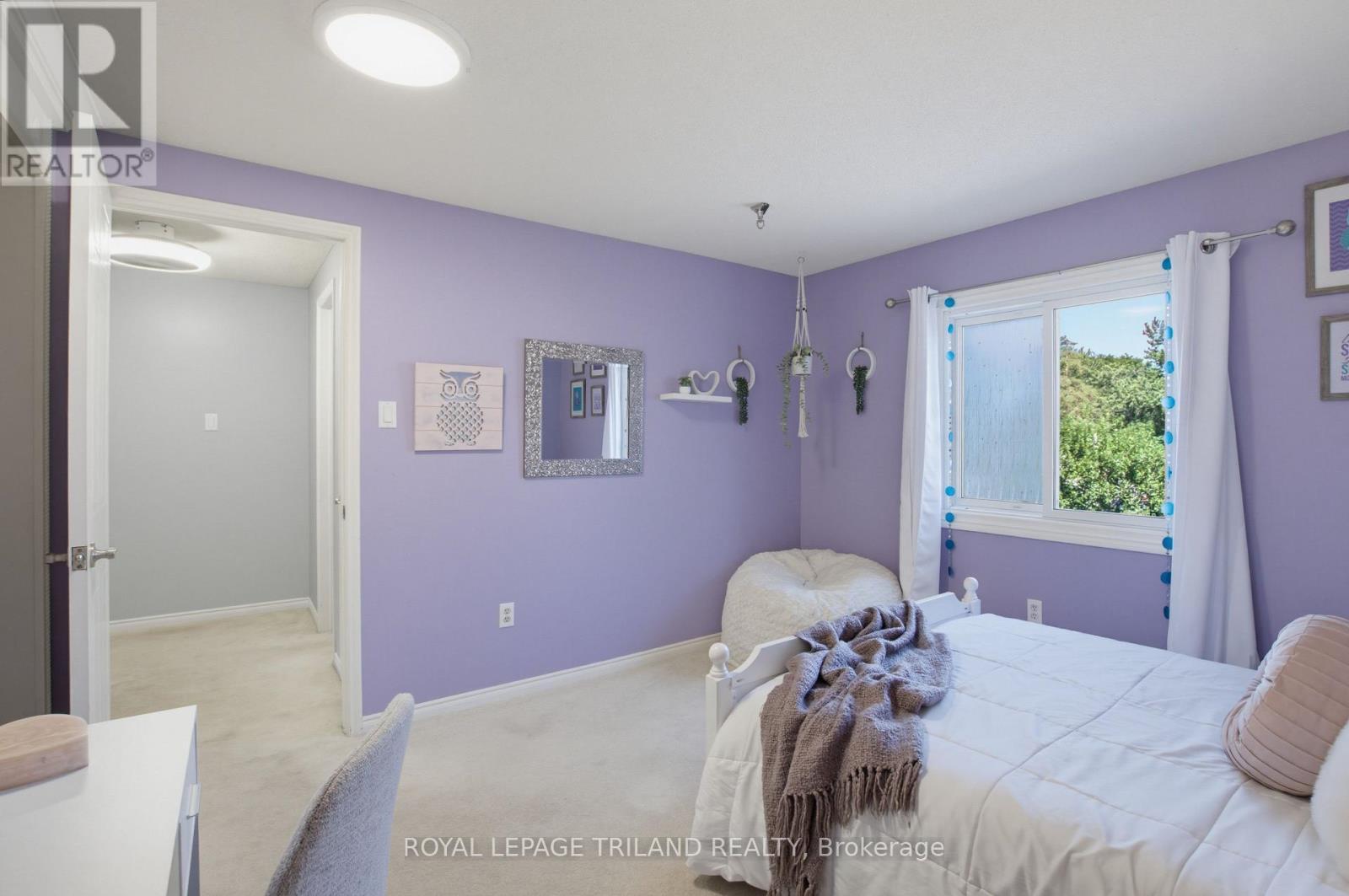 146 Golfdale Crescent, London South (South Q), ON - Indoor Photo Showing Bedroom