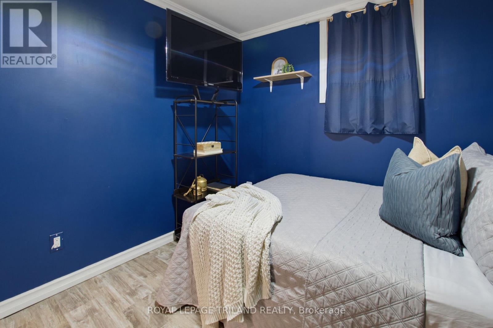 146 Golfdale Crescent, London South (South Q), ON - Indoor Photo Showing Bedroom