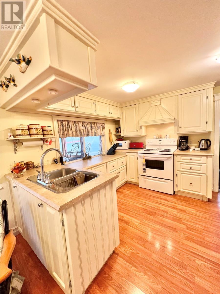30465 Route 352 Highway, Phillips Head, NL - Indoor Photo Showing Kitchen With Double Sink