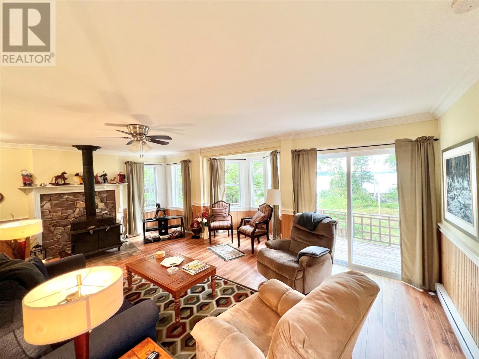 30465 Route 352 Highway, Phillips Head, NL - Indoor Photo Showing Living Room