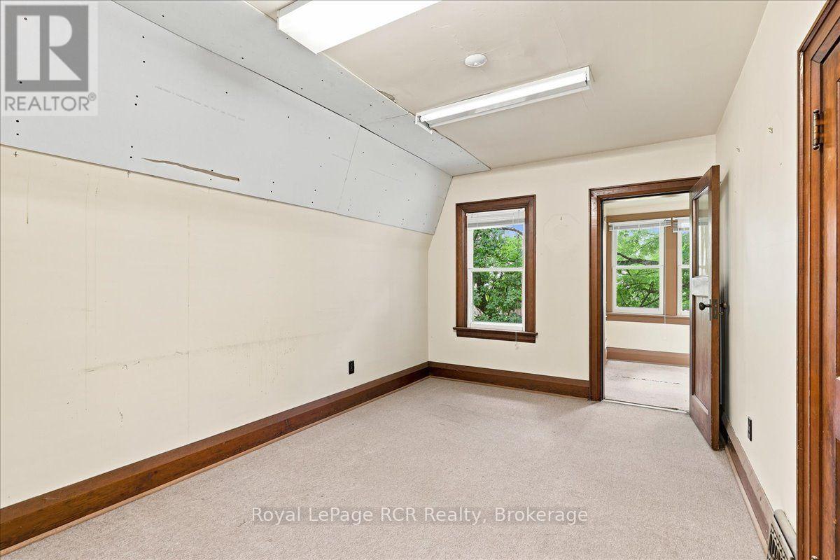 144 Davidson Avenue S, North Perth (Listowel), ON - Indoor Photo Showing Other Room