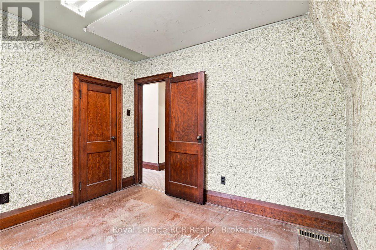 144 Davidson Avenue S, North Perth (Listowel), ON - Indoor Photo Showing Other Room