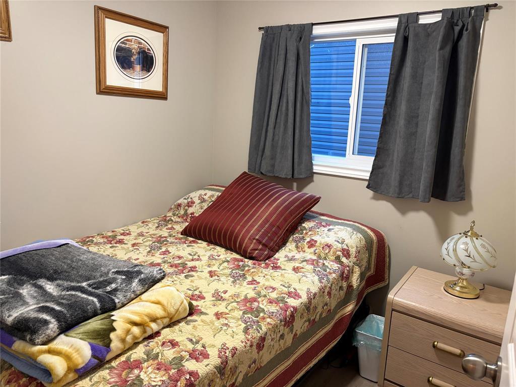 110 Spruce Street, Pelican Lake, MB - Indoor Photo Showing Bedroom