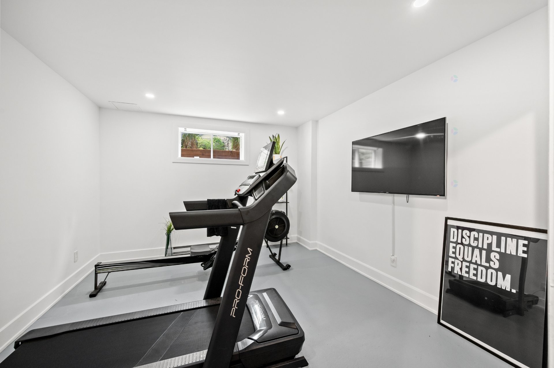 Exercise Room - 121 Rue Des Épinettes, Morin-Heights, QC - Indoor Photo Showing Gym Room