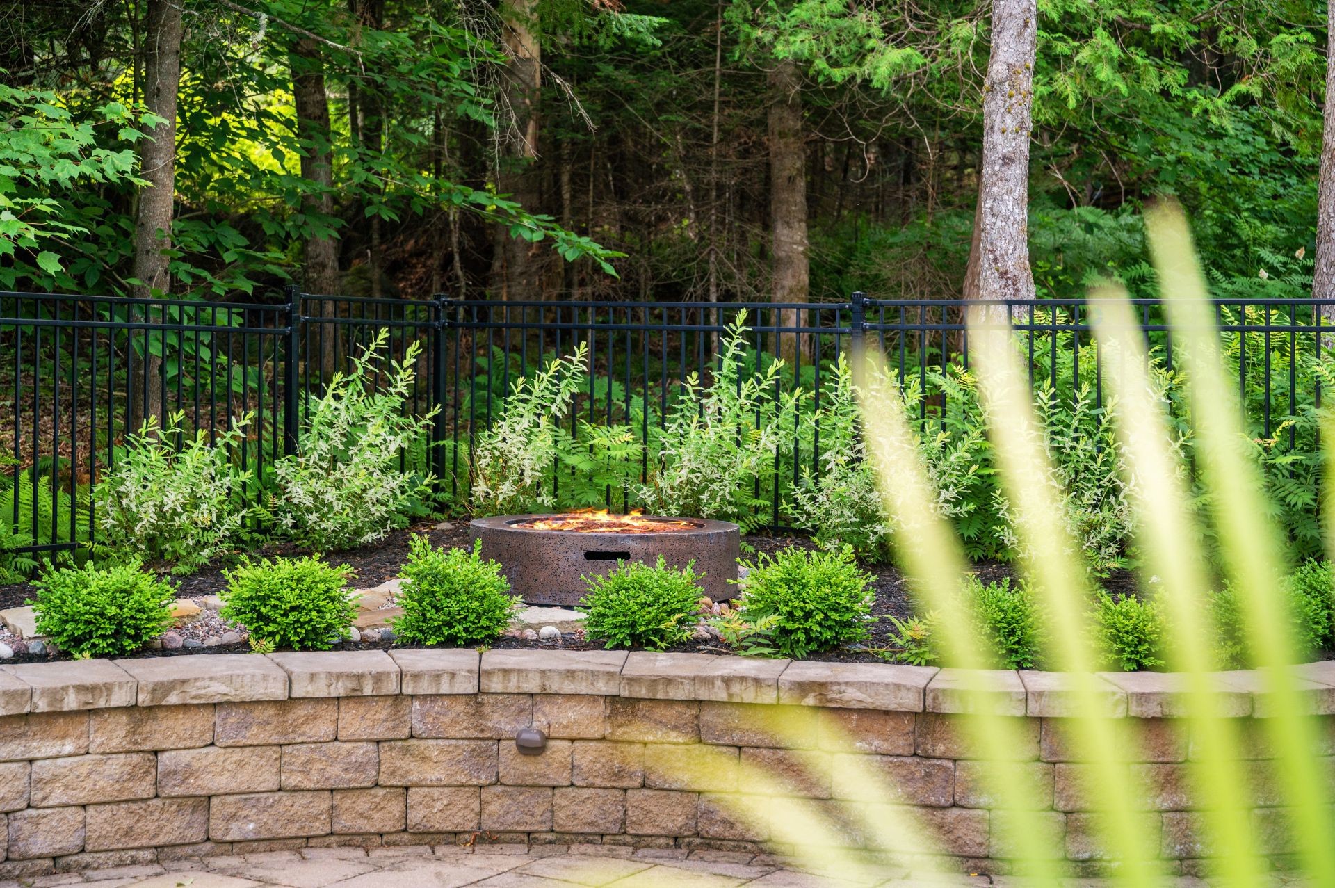 Courtyard - 121 Rue Des Épinettes, Morin-Heights, QC - Outdoor